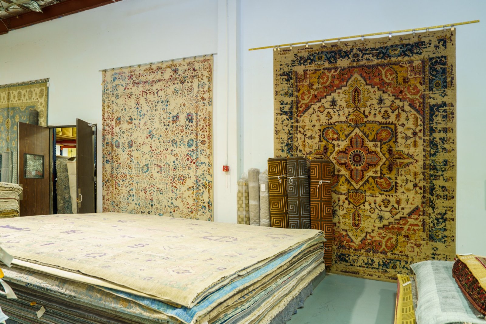Powerloom Woollen rug